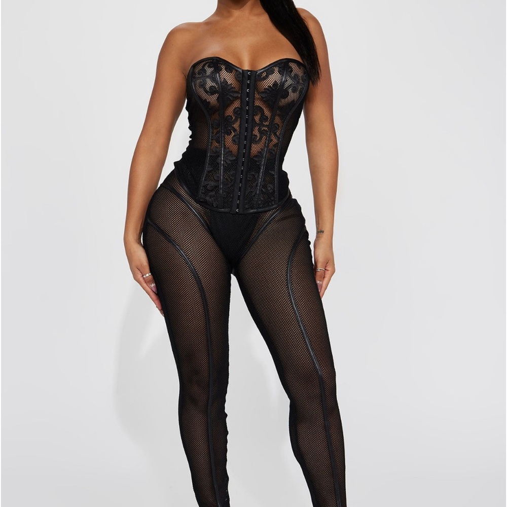 Fashion Nova Black Lace Bodysuit
